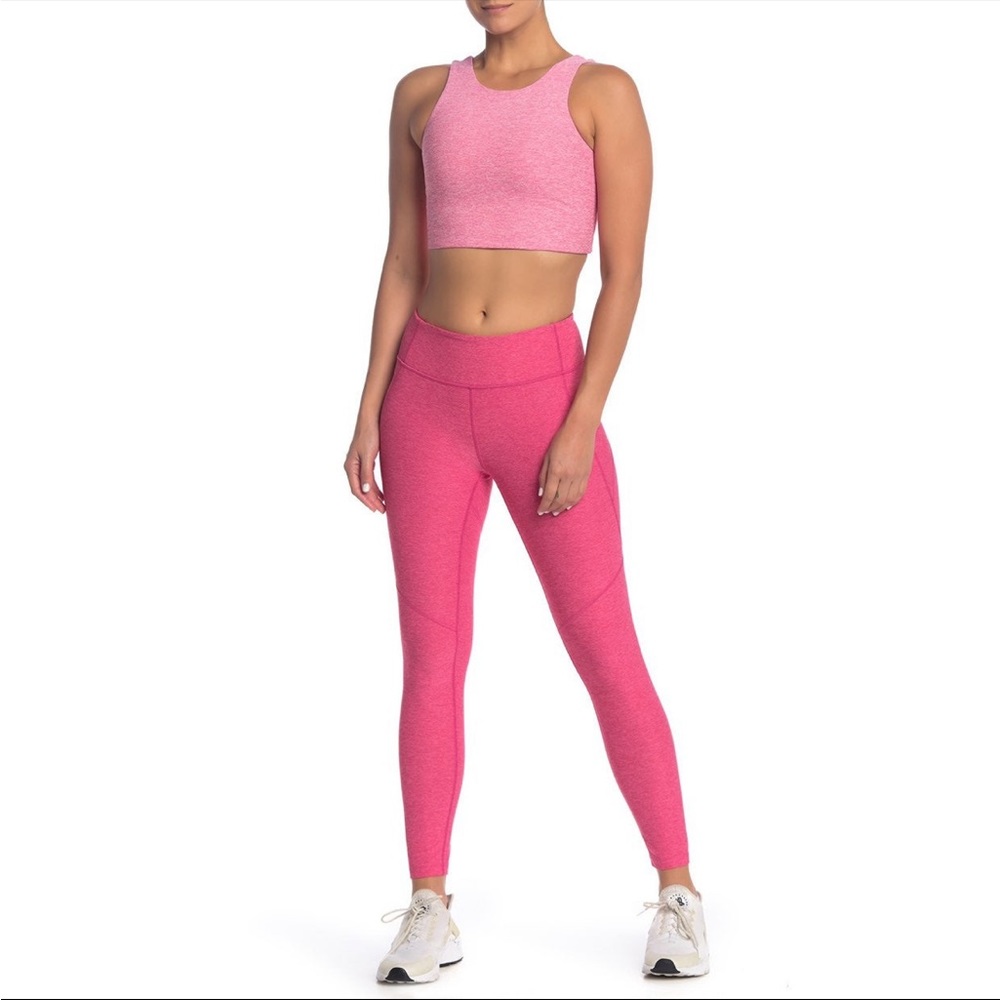 Outdoor Voices 3/4 warm up leggings in flamingo pink. Size small